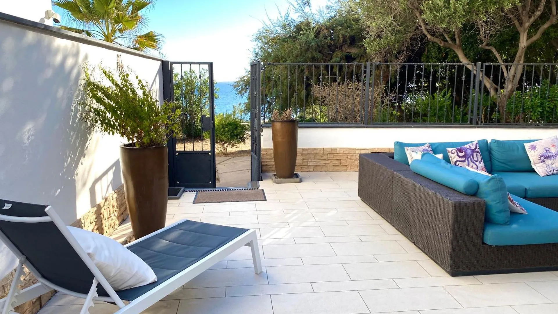 Casa Giunicchi, Un Gioiello Fronte Mare Villa Portoscuso